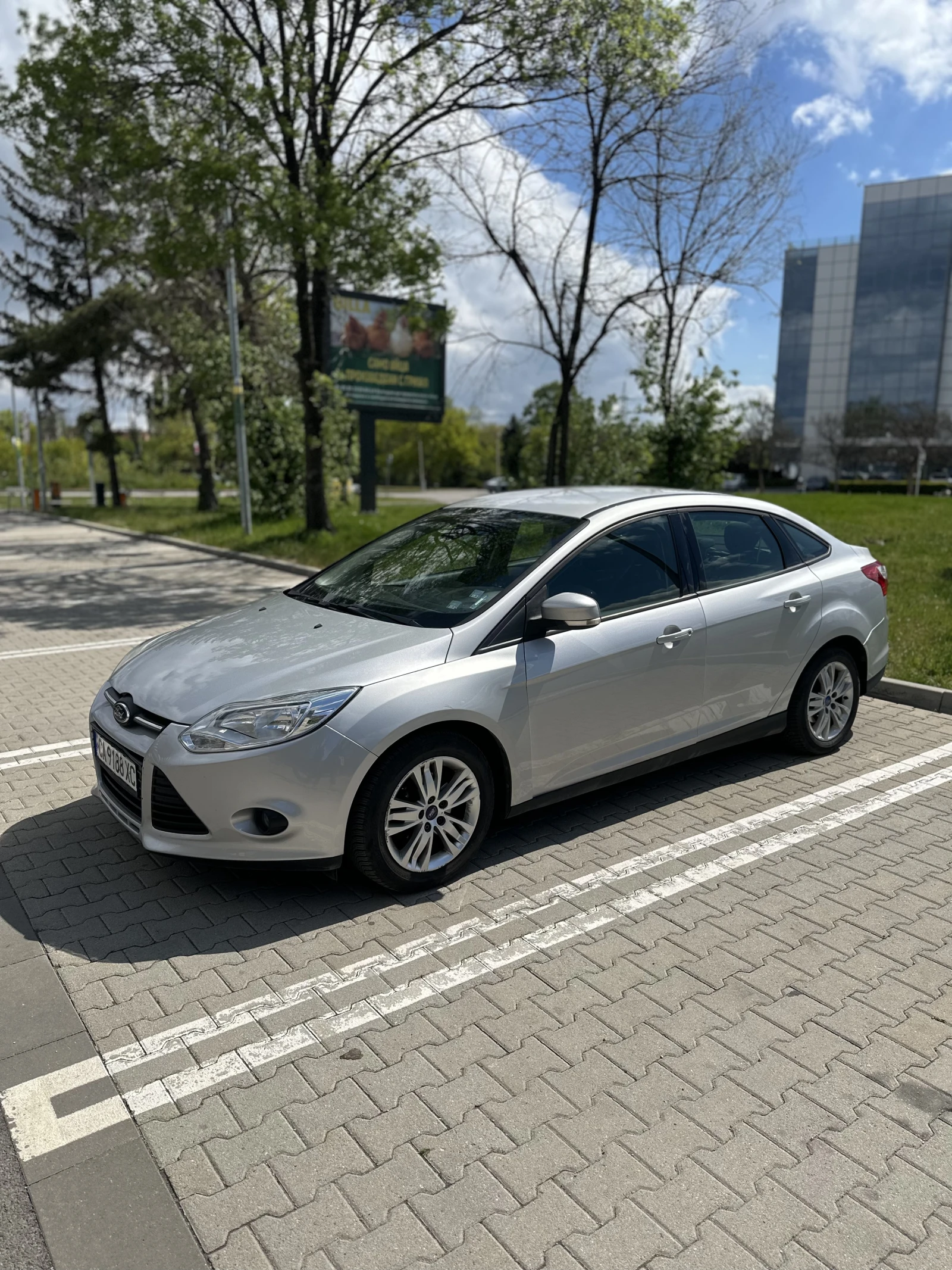 Ford Focus 115k km/ обслужен / камера, навигация, мултимедия, снимка 14 - Автомобили и джипове - 54446917