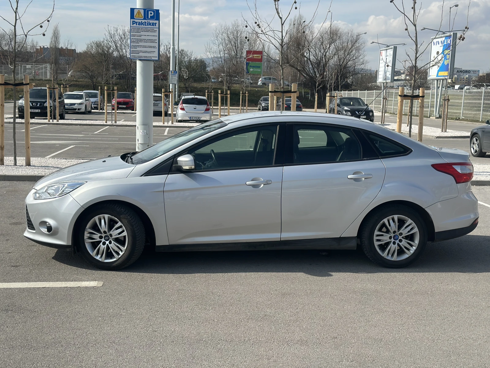 Ford Focus 115k km/ обслужен / камера, навигация, мултимедия, снимка 6 - Автомобили и джипове - 54446917