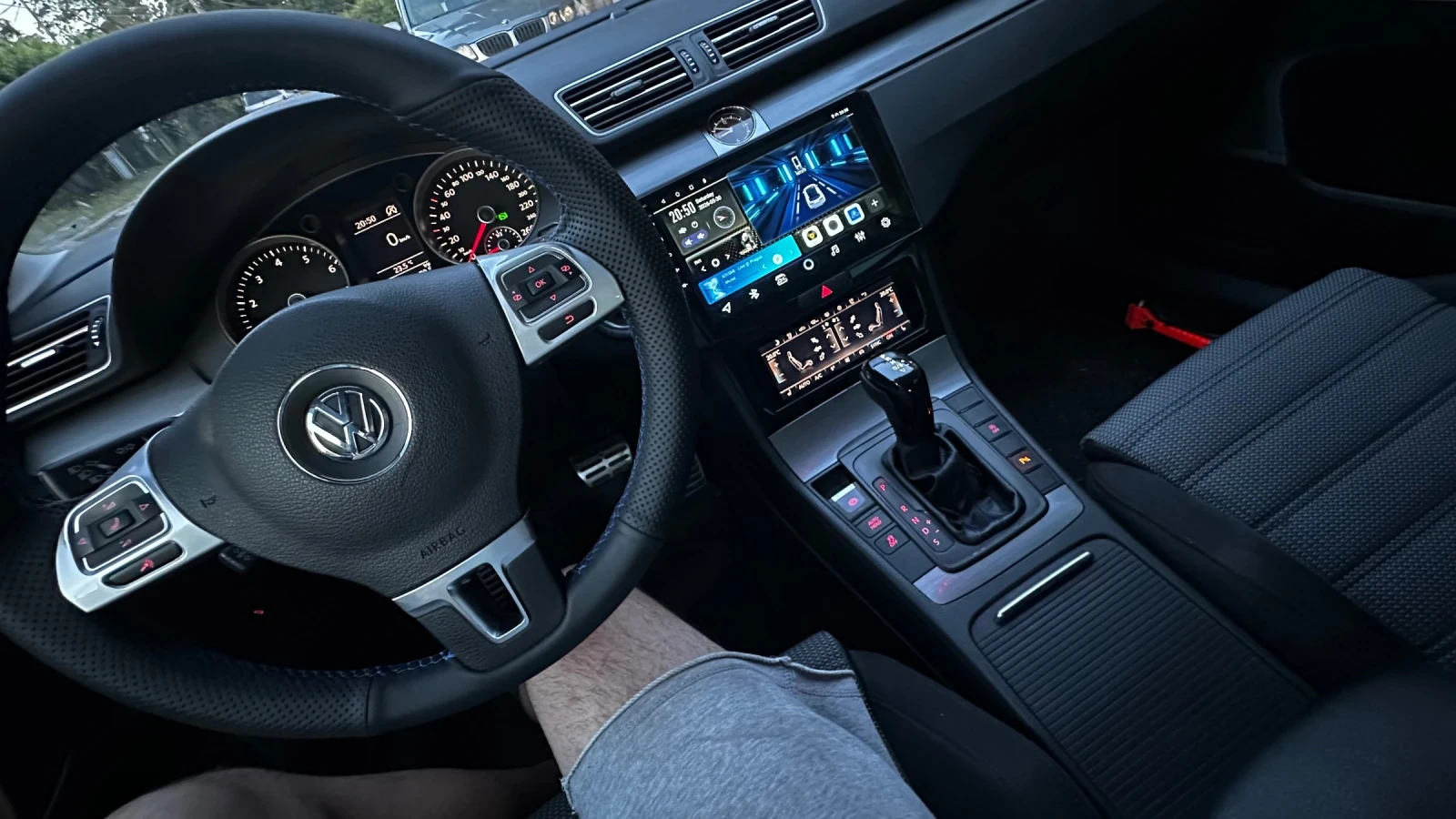 VW Passat 1.4 TSI 122 коня автомат бензин, снимка 13 - Автомобили и джипове - 54723537