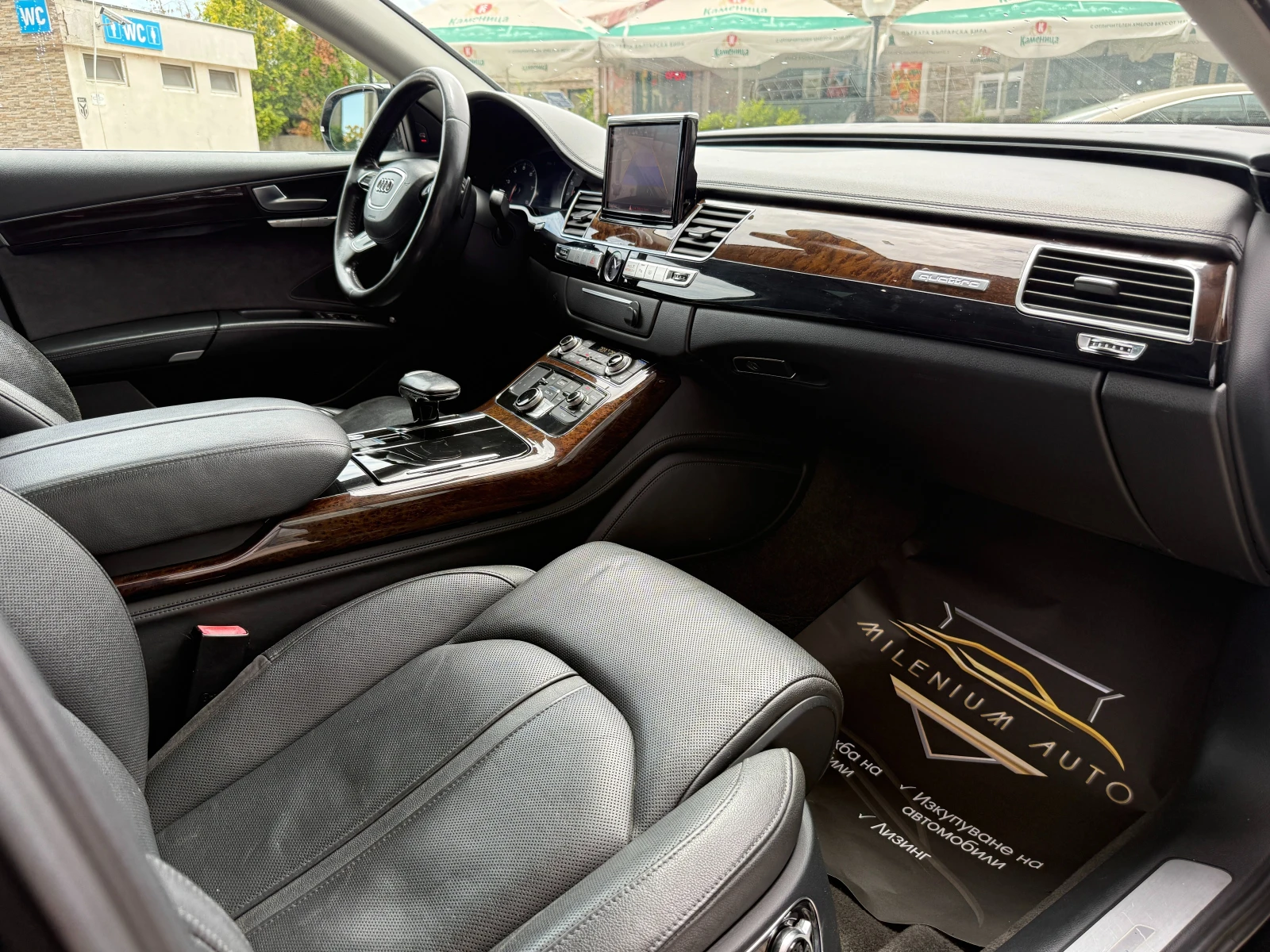 Audi A8 Long 6 МЕСЕЦА ГАРАНЦИЯ/4.2i 370к.с. LED, снимка 12 - Автомобили и джипове - 55184600