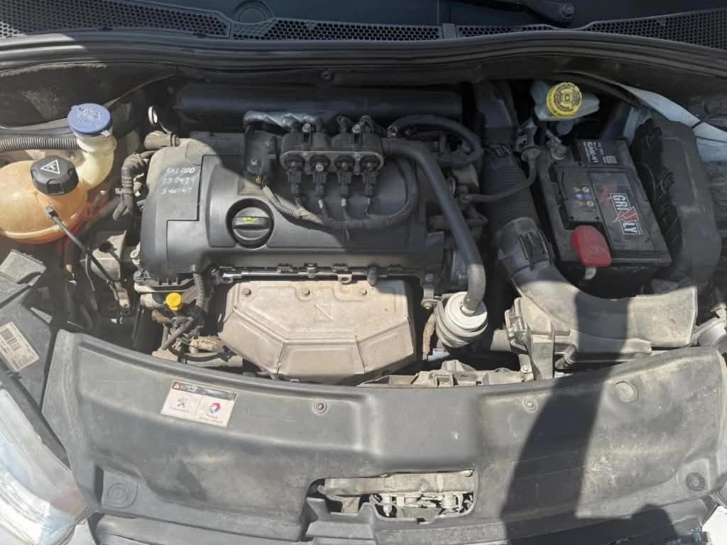 Peugeot 208, снимка 7 - Автомобили и джипове - 55533182