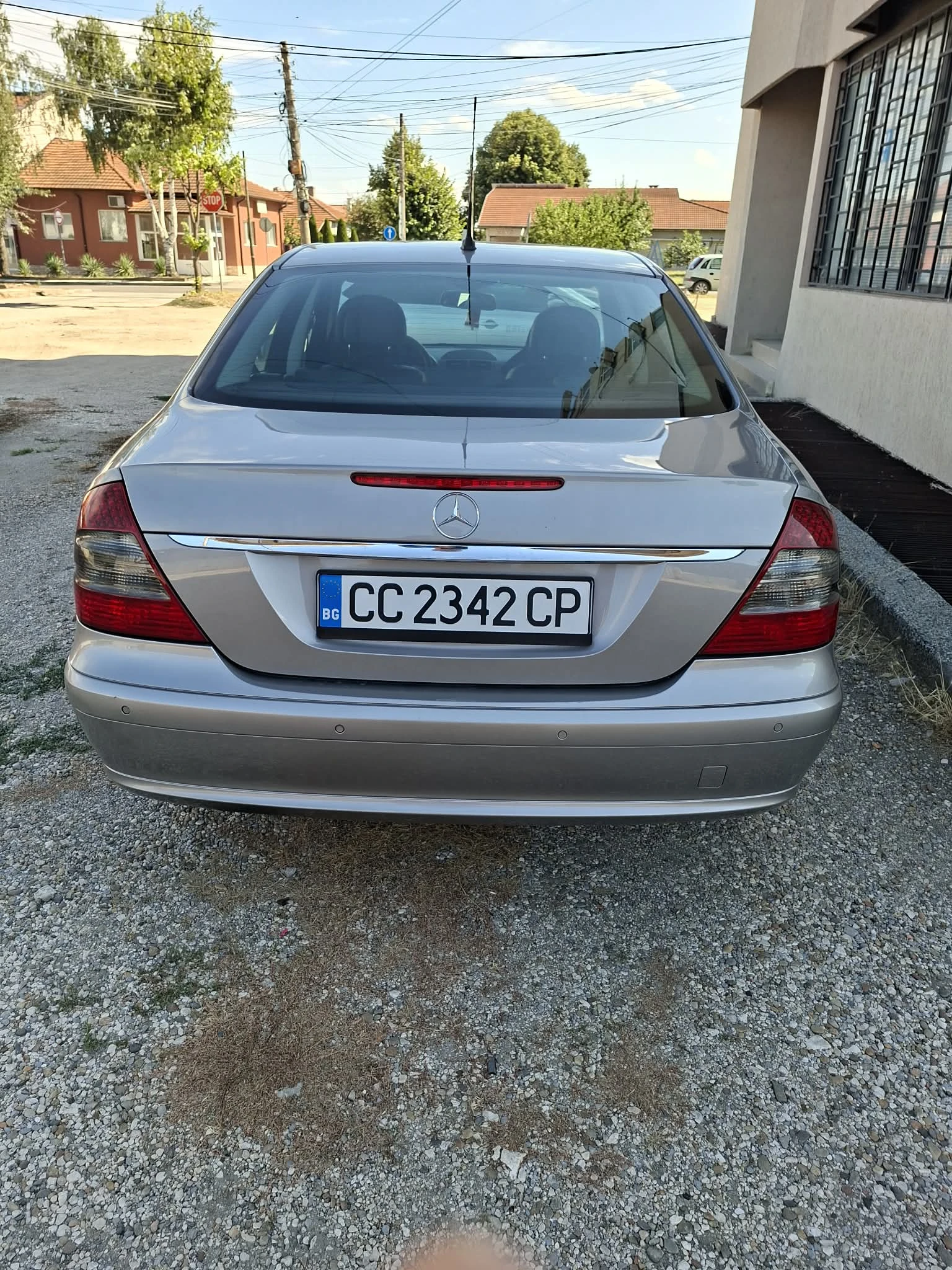 Mercedes-Benz E 200, снимка 9 - Автомобили и джипове - 55733081