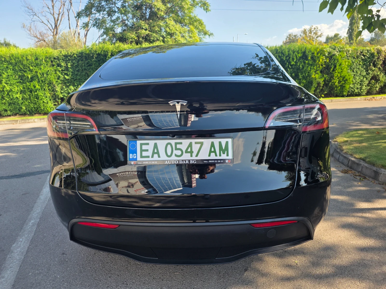 Tesla Model Y LFP* 32500km* РЕГИСТРИРАНА* , снимка 6 - Автомобили и джипове - 56130917