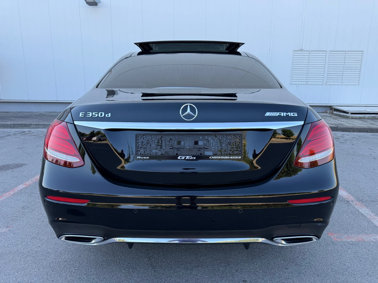 Mercedes-Benz E 350 AMG/DESIGNO/4D-BURMESTER/HuD/PANORAMA/MULTIBEAM, снимка 4 - Автомобили и джипове - 56255609