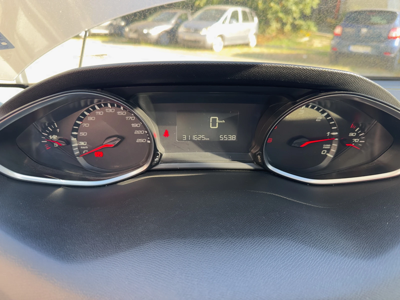 Peugeot 308 SW, снимка 9 - Автомобили и джипове - 56452239