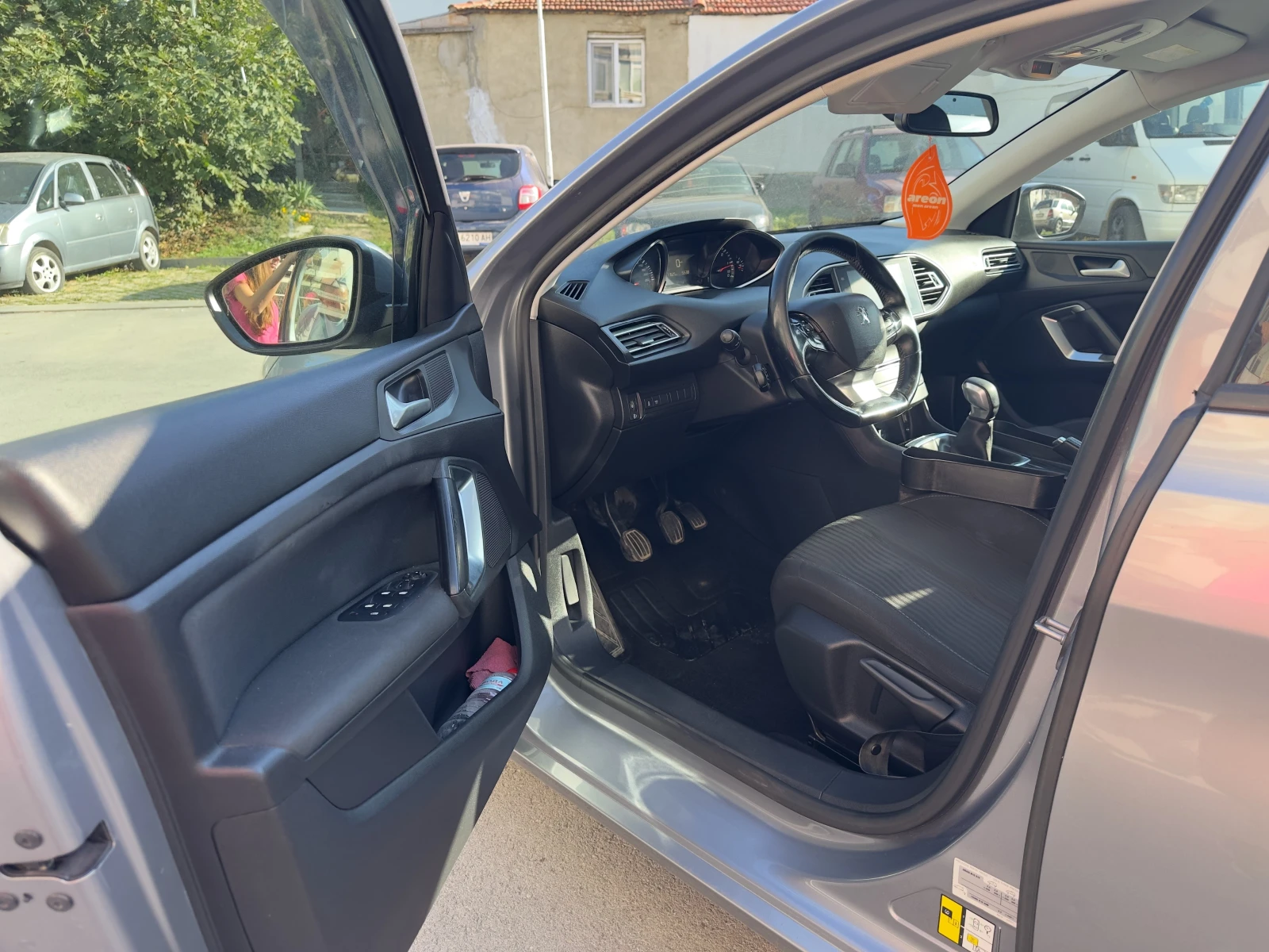 Peugeot 308 SW, снимка 12 - Автомобили и джипове - 56452239