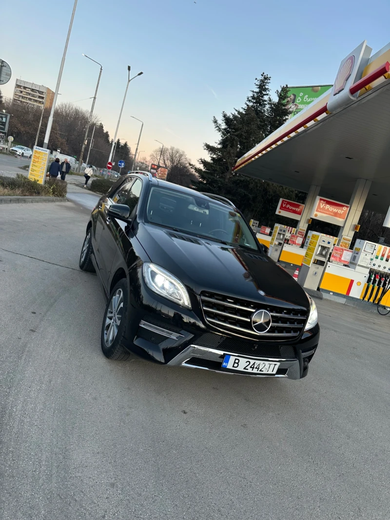 Mercedes-Benz ML 350 AMG FULL, снимка 2 - Автомобили и джипове - 49430249