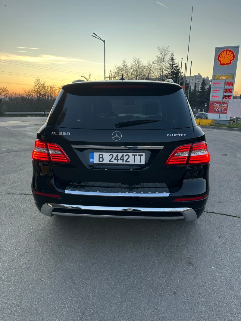 Mercedes-Benz ML 350 AMG FULL, снимка 3 - Автомобили и джипове - 49430249