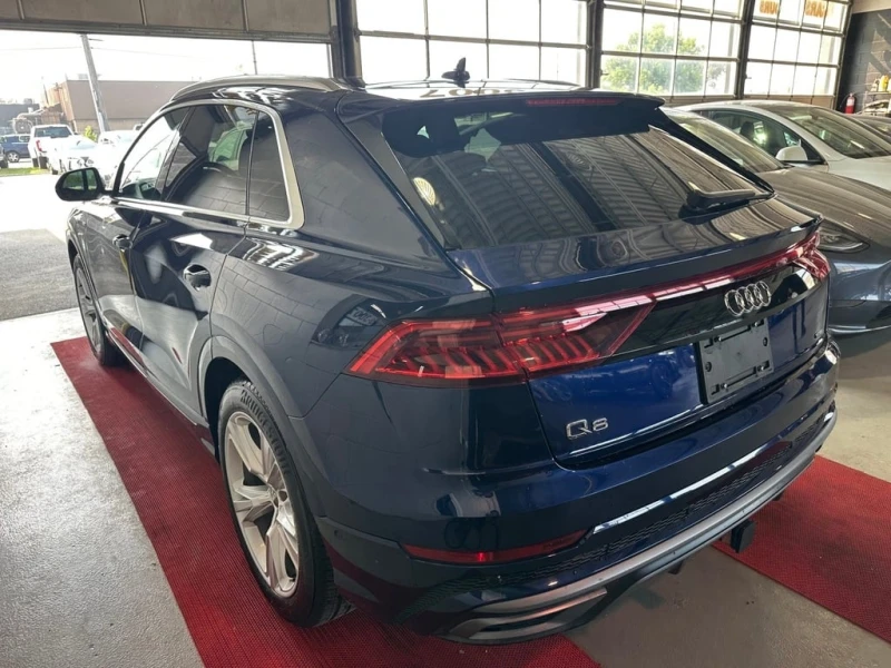 Audi Q8 * Progressiv S Line Accident Free * CARFAX * ЦЕНА , снимка 4 - Автомобили и джипове - 52879766