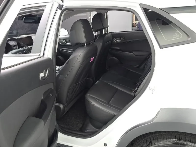 Hyundai Kona Electric Modern, снимка 10 - Автомобили и джипове - 55588061