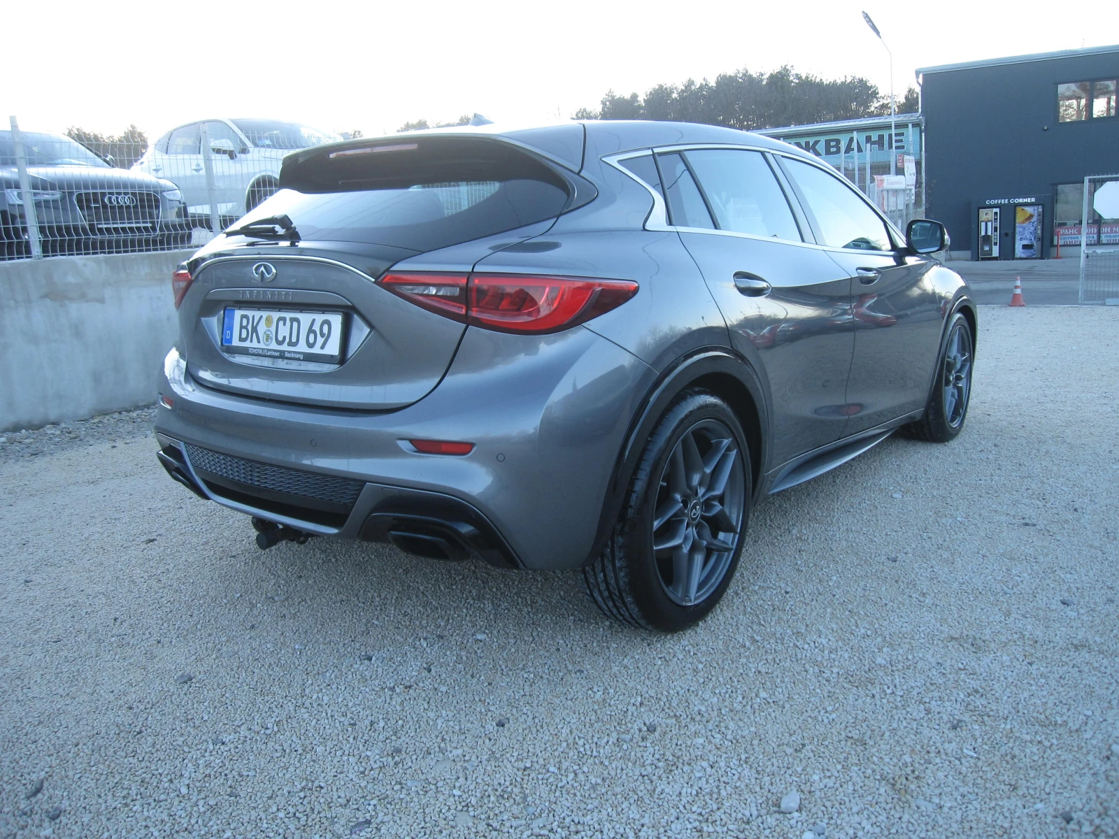 Infiniti Q30 LUX, Автомат, AWD, 2, 2 - изображение 4