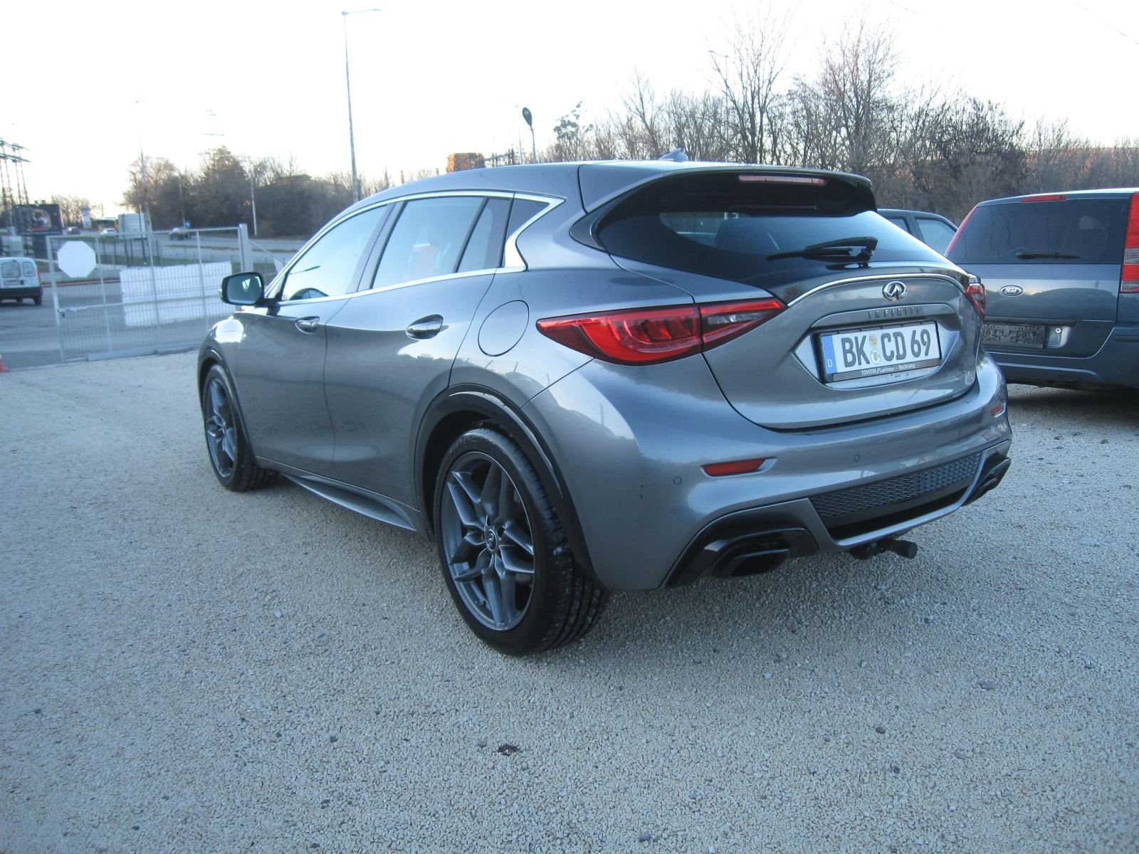 Infiniti Q30 LUX, Автомат, AWD, 2, 2 - изображение 3