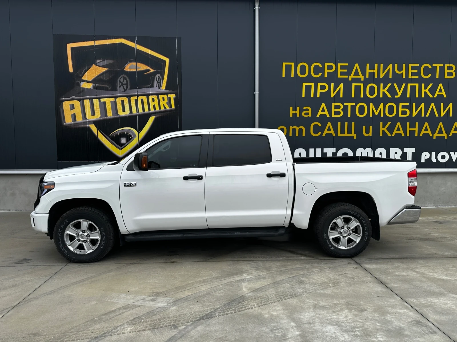 Toyota Tundra 5.7 Facelift, снимка 6 - Автомобили и джипове - 54422895