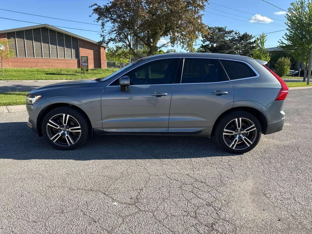 Volvo XC60 Momentum  CARFAX, снимка 2 - Автомобили и джипове - 54726004
