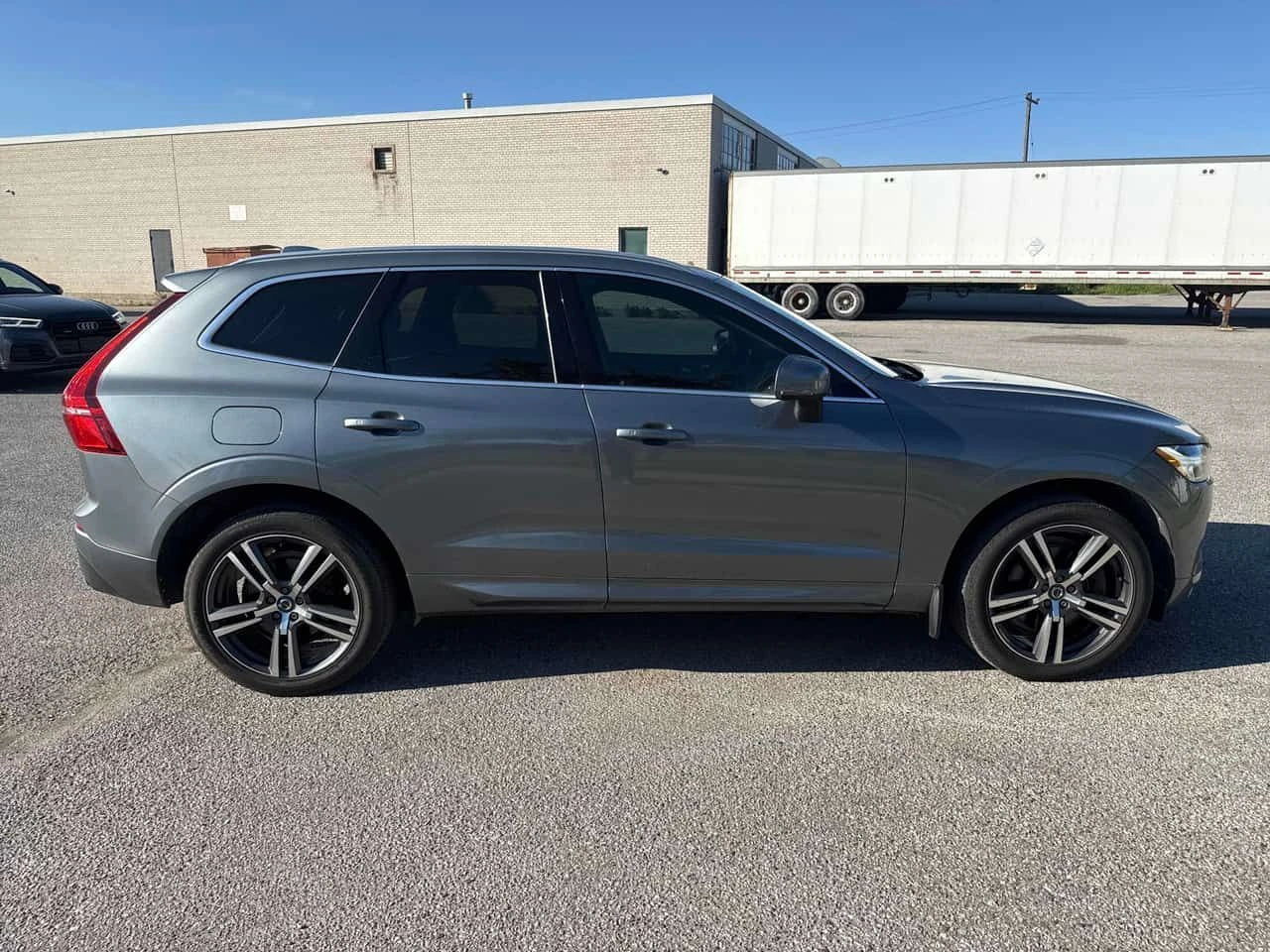 Volvo XC60 Momentum  CARFAX, снимка 3 - Автомобили и джипове - 54726004