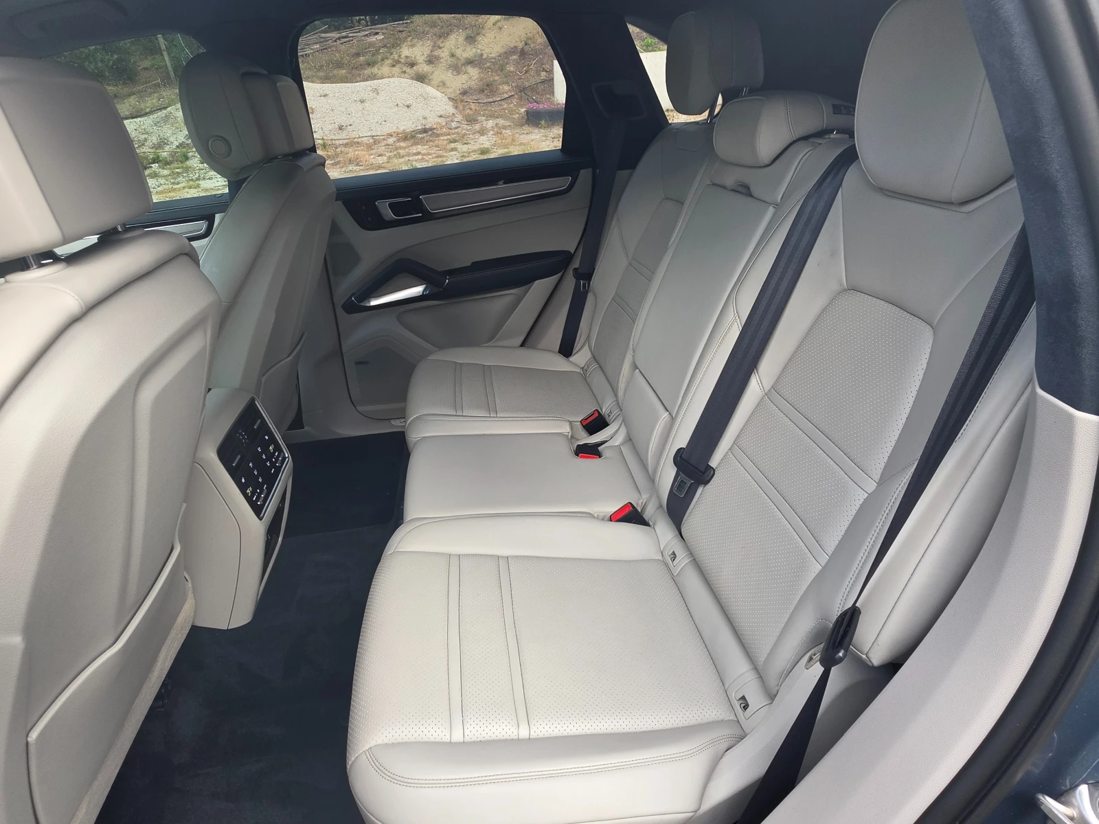 Porsche Cayenne Turbo, снимка 11 - Автомобили и джипове - 54766534