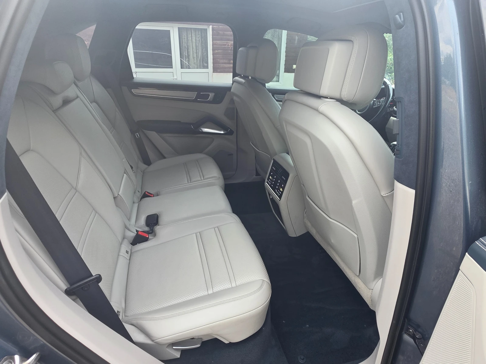 Porsche Cayenne Turbo, снимка 8 - Автомобили и джипове - 54766534