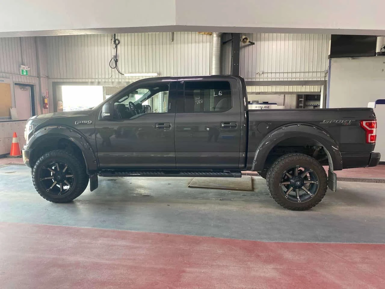 Ford F150 XLT 4WD SuperCrew 5.5' Box / CARFAX / �������� | Mobile.bg � ����������� 2
