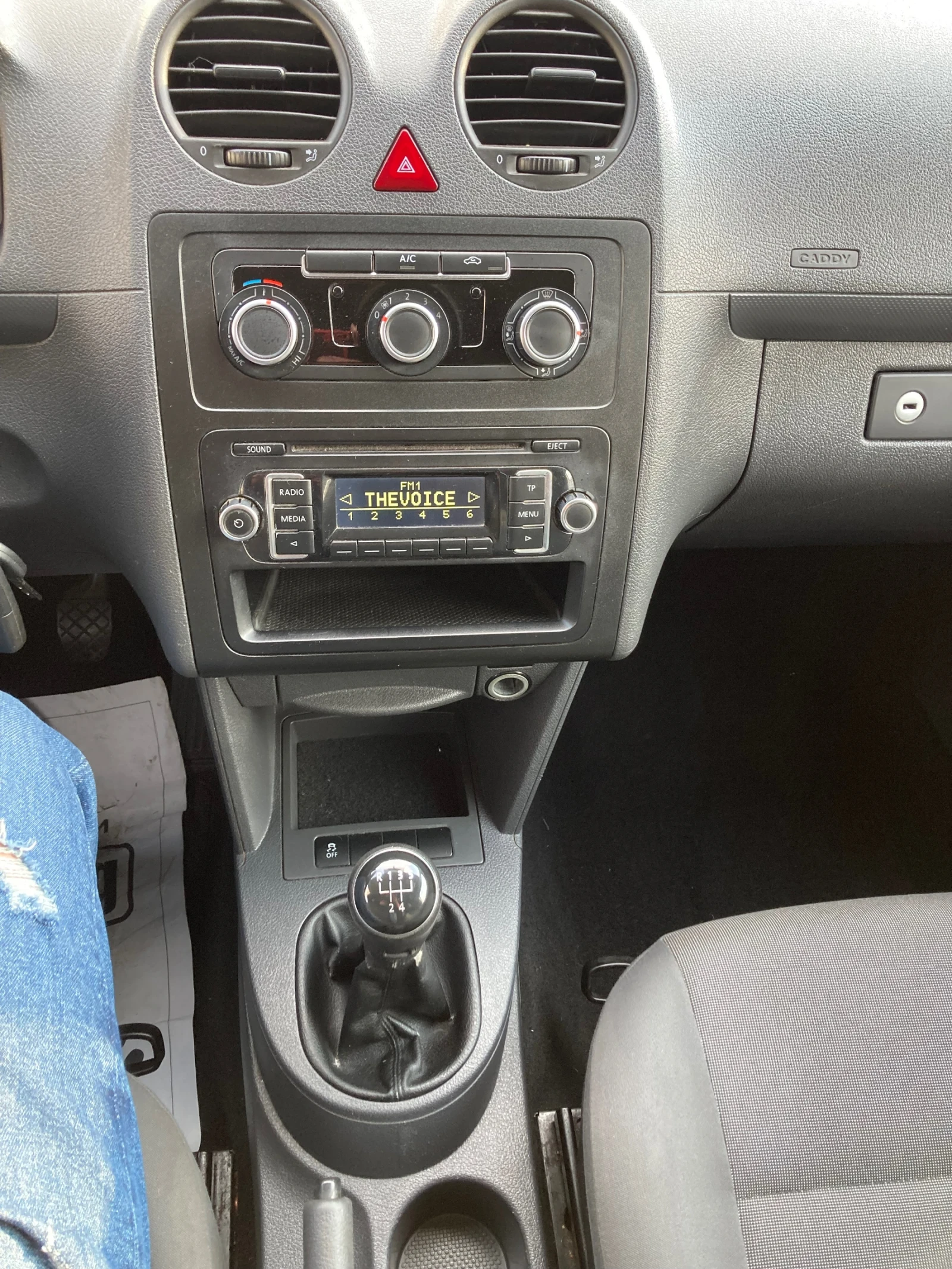 VW Caddy MAXI /1, 6-TDI/105ps/2015/Klima/Germany - изображение 8