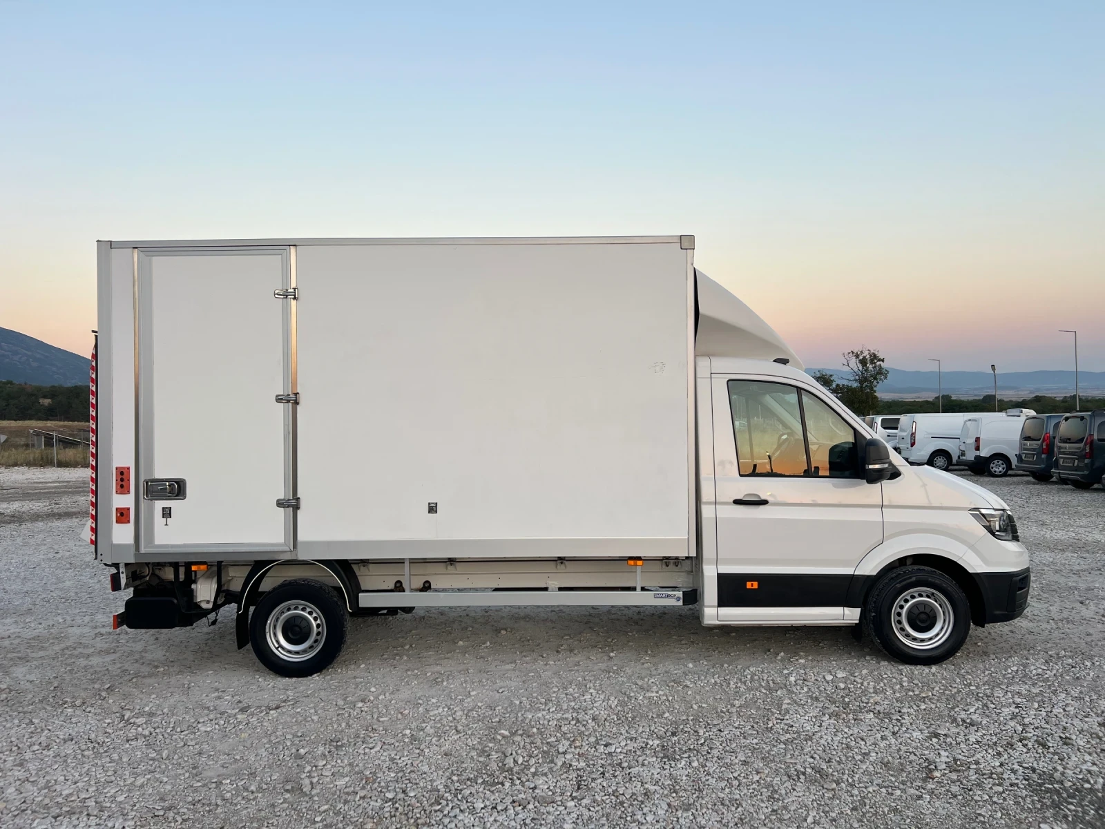 VW Crafter 2.0 TDI, падащ борд , климатик. EURO6d., снимка 8 - Бусове и автобуси - 55754026