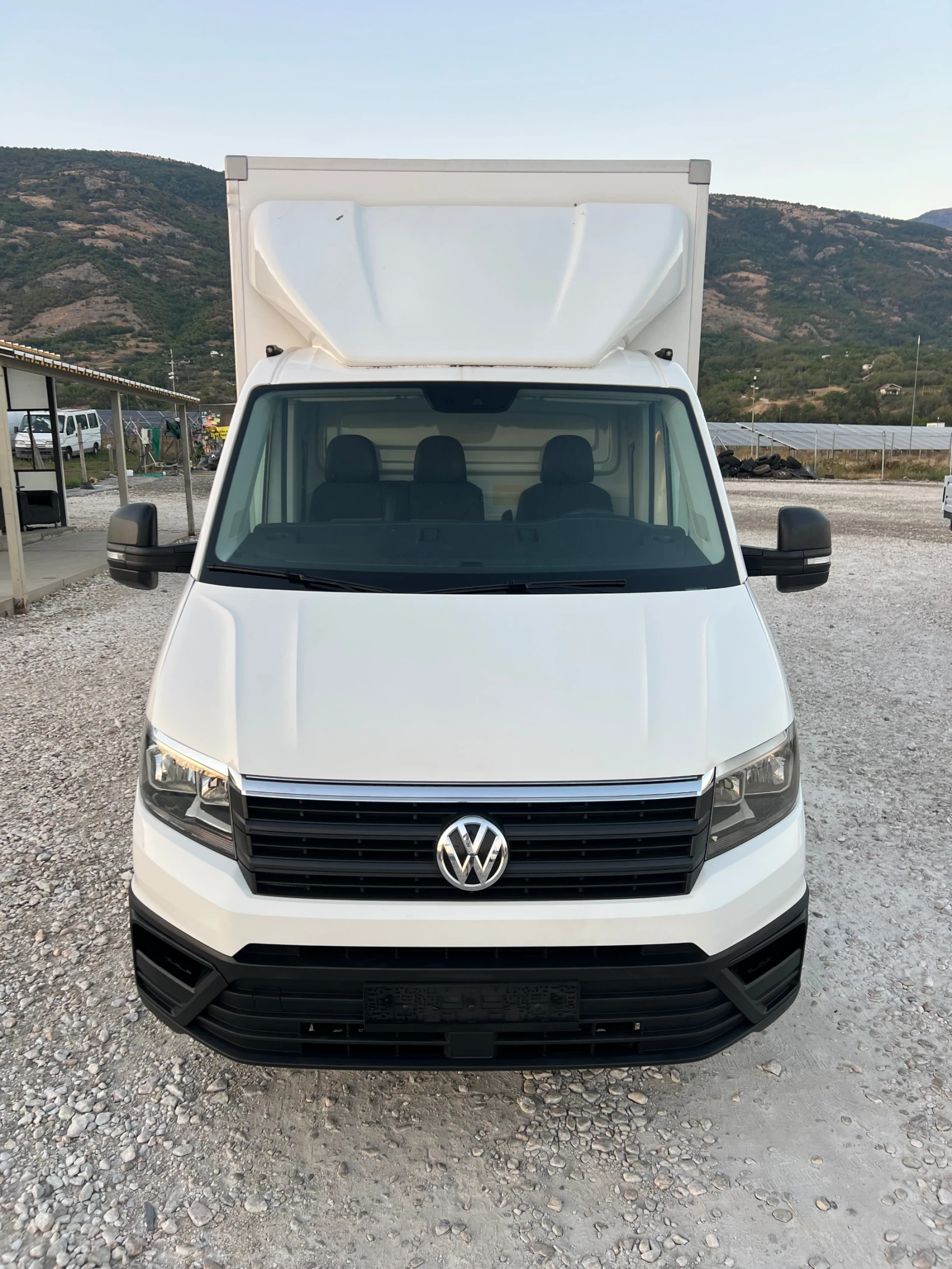 VW Crafter 2.0 TDI, падащ борд , климатик. EURO6d., снимка 3 - Бусове и автобуси - 55754026