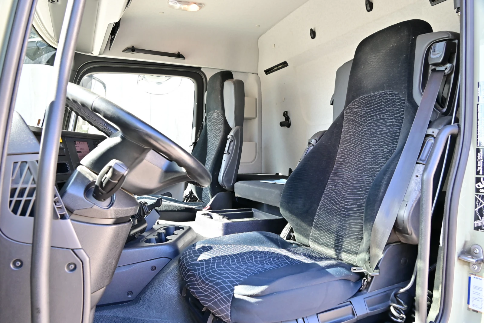 Mercedes-Benz Antos 1833, снимка 11 - Камиони - 56253316
