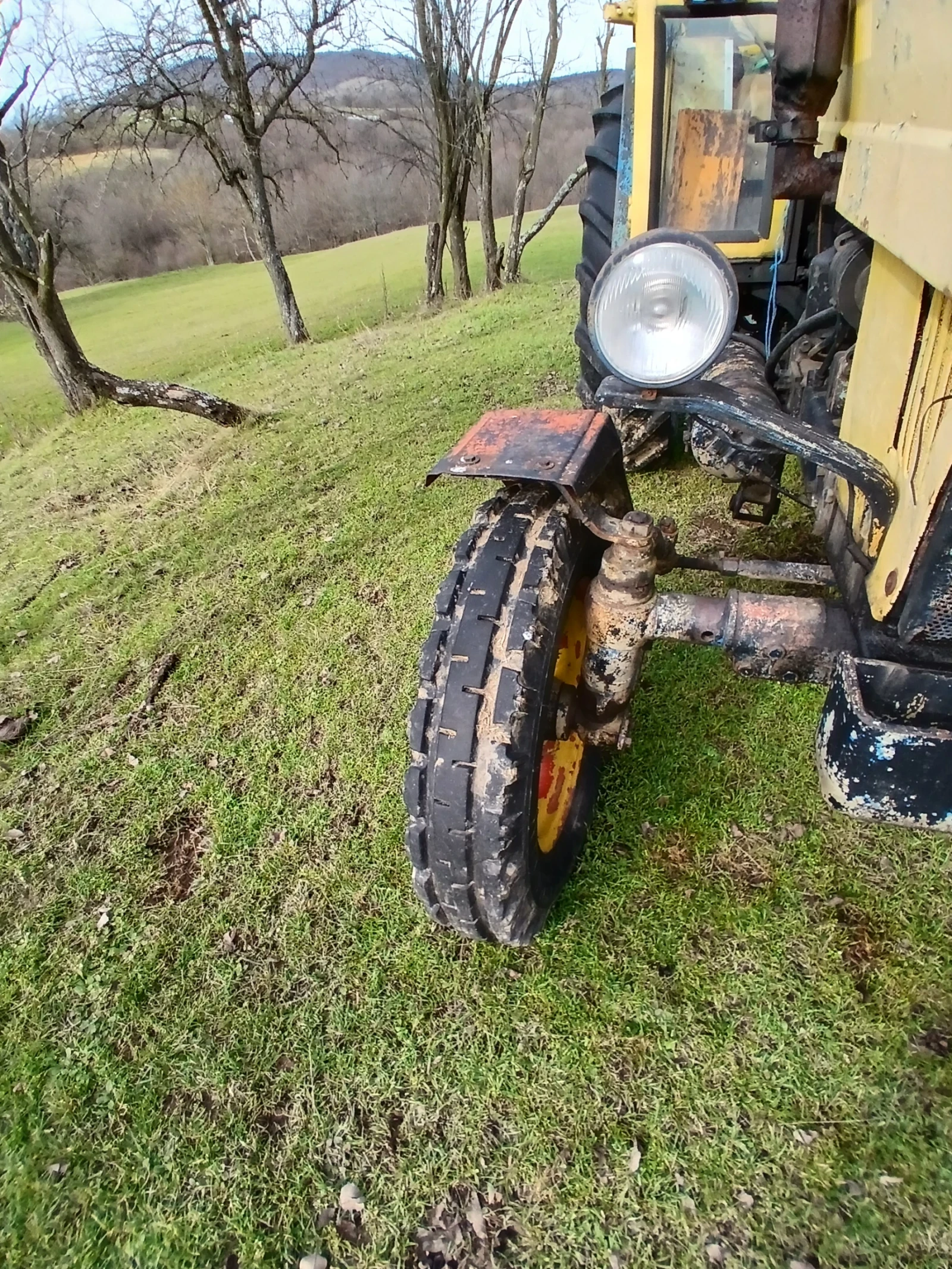 Трактор Болгар, снимка 1