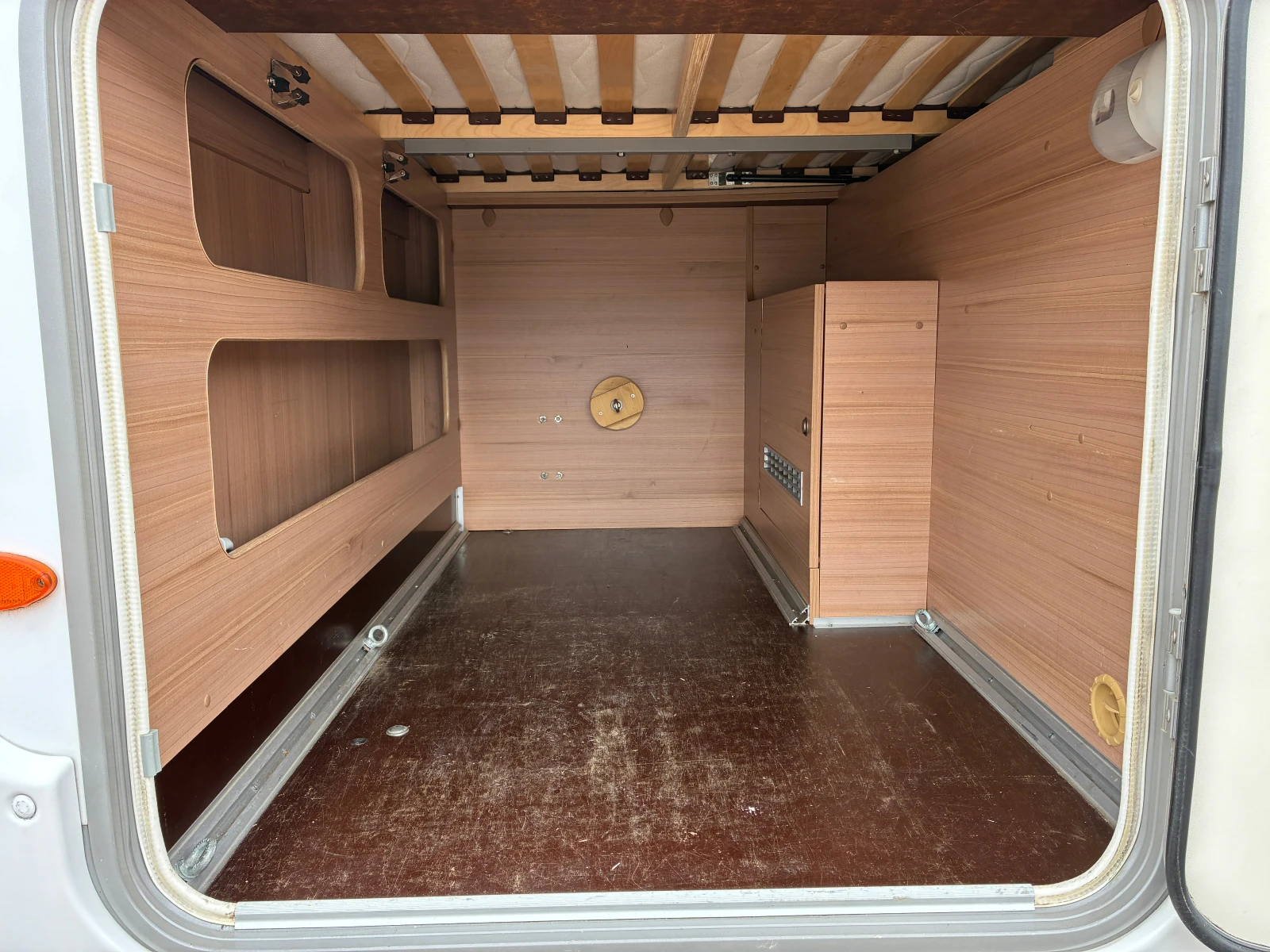 Кемпер Burstner Ixeo 734, снимка 17 - Каравани и кемпери - 53822369