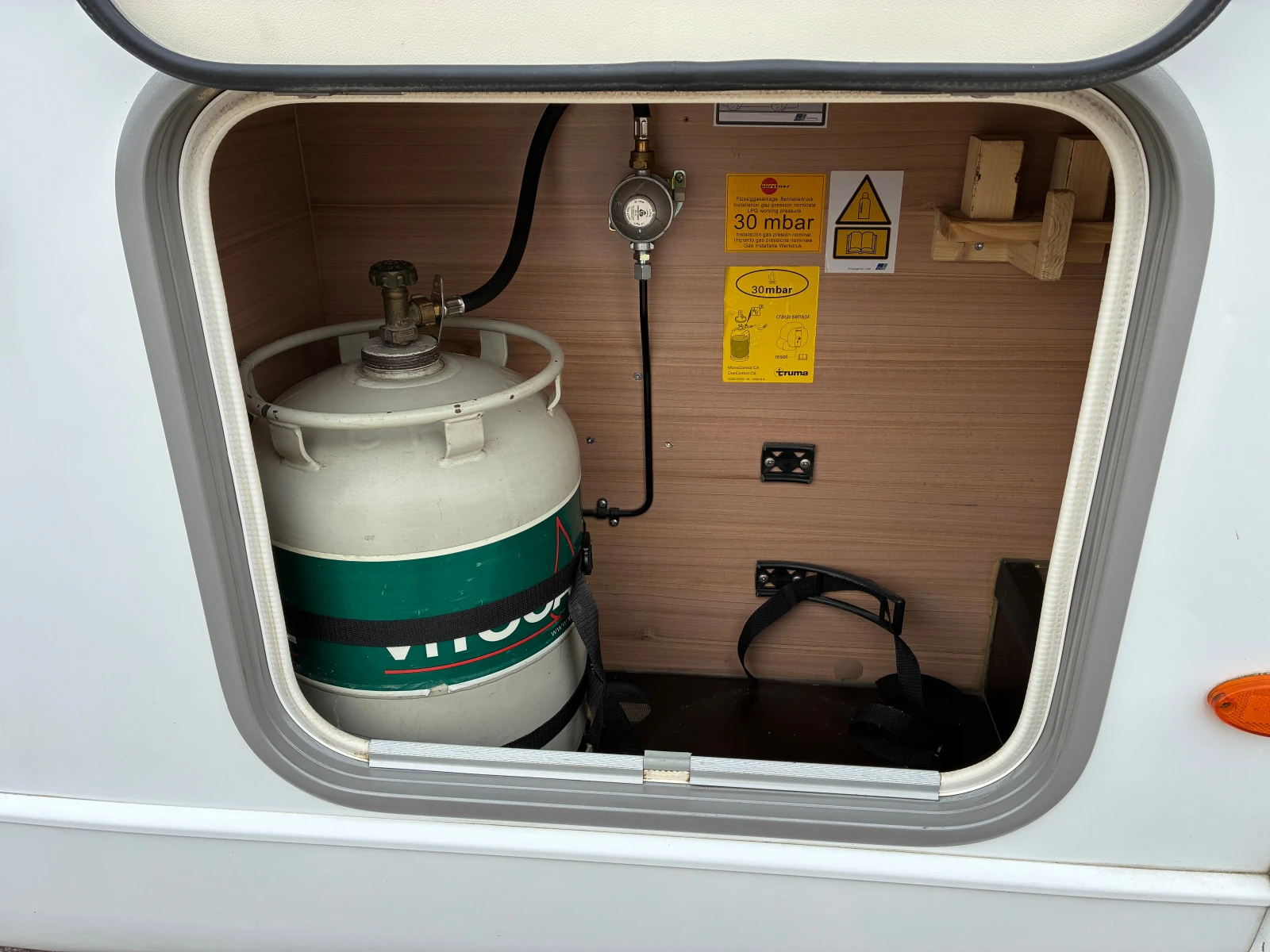 Кемпер Burstner Ixeo 734, снимка 16 - Каравани и кемпери - 53822369