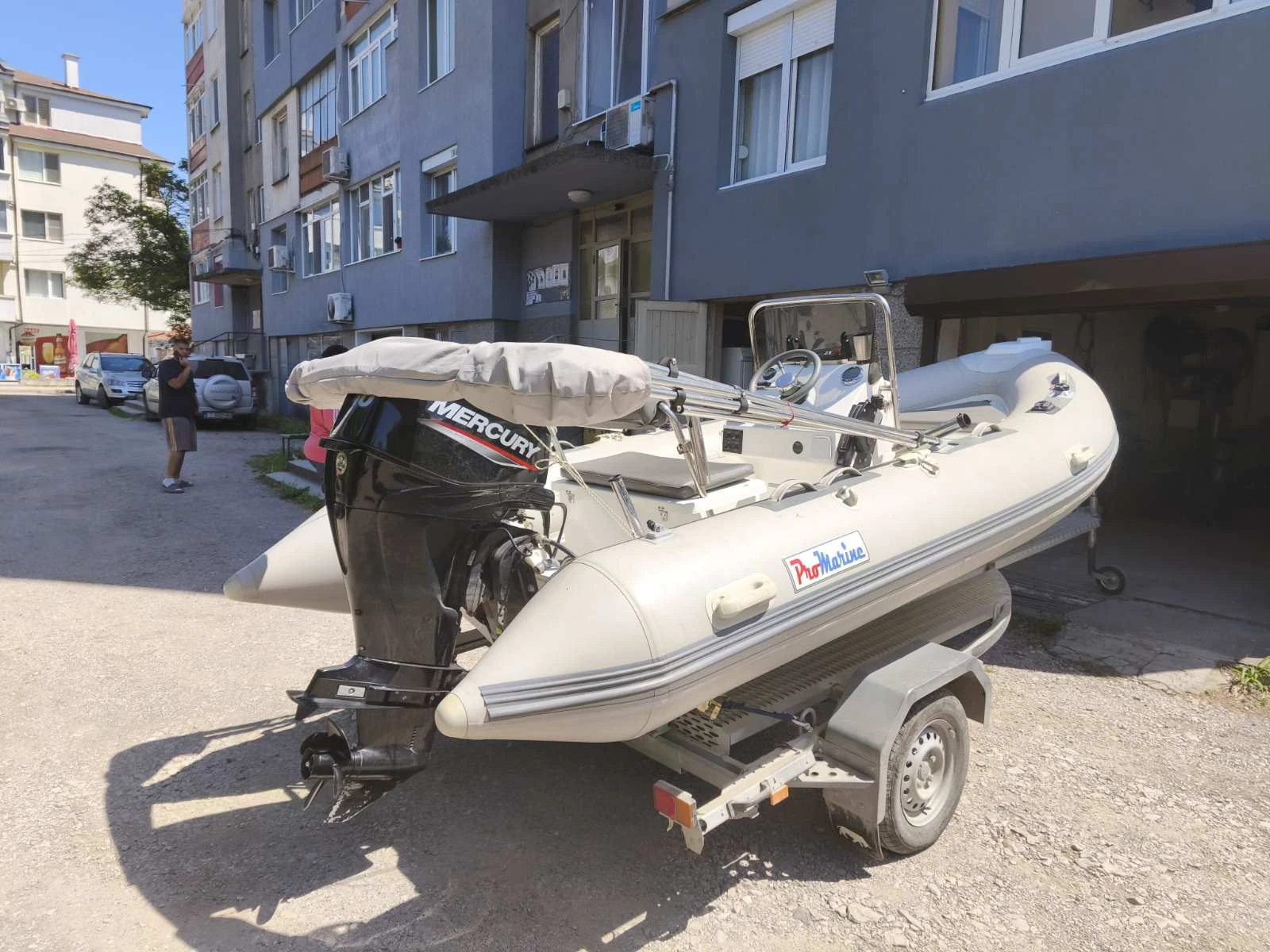 Надуваема лодка Brig 430, снимка 5 - Воден транспорт - 55080028