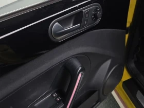 VW Beetle 2.0 TDI PREMIUM, снимка 17