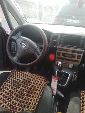 Toyota Corolla verso, снимка 3