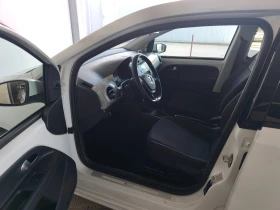 VW Up VW e-up! FWD 32.3 kWh, 61кВт/83к.с./1-ст - 13900 € / 27186.04 лв. - 13293919 4