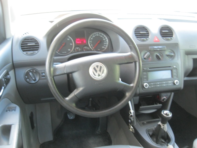 VW Caddy  LIFE 1.9 tdi, снимка 17 - Автомобили и джипове - 46227906