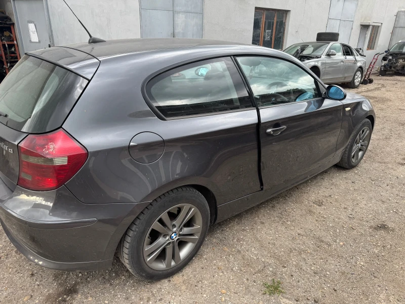BMW 118 143кс N47, снимка 4 - Автомобили и джипове - 50611756