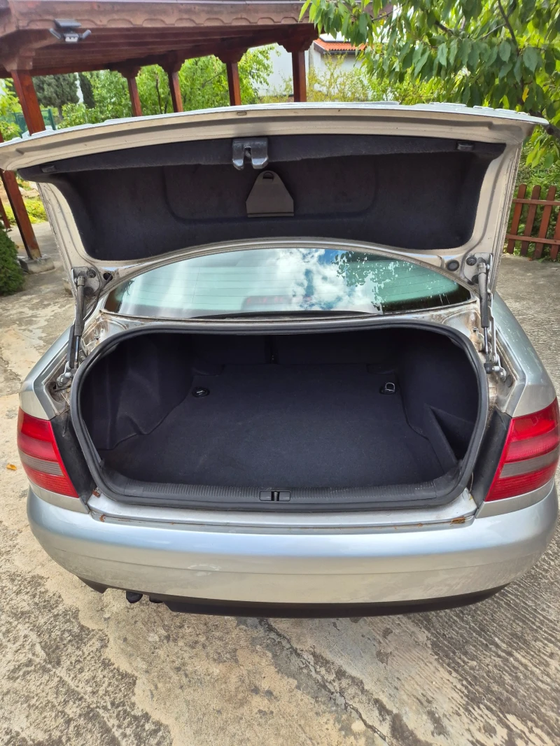 Audi A4 FACELIFT, снимка 4 - Автомобили и джипове - 52348744