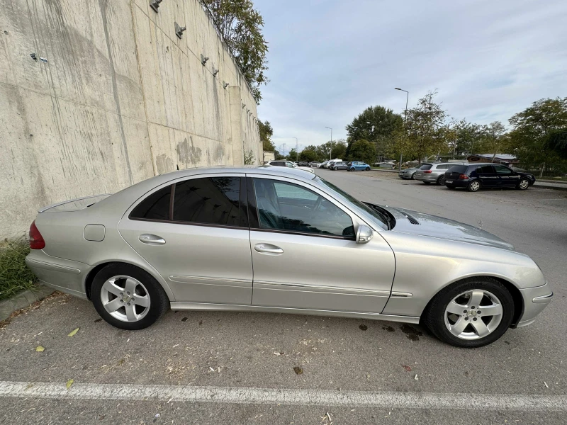 Mercedes-Benz E 270 CDI, снимка 5 - Автомобили и джипове - 52544173