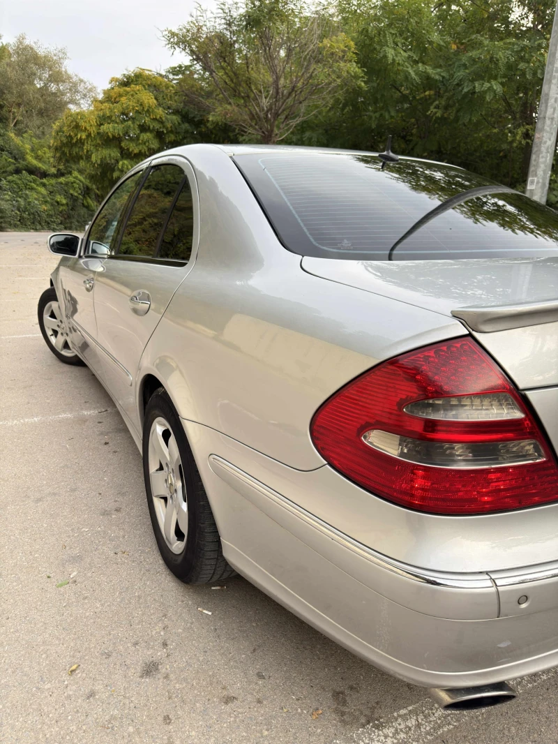 Mercedes-Benz E 270 CDI, снимка 7 - Автомобили и джипове - 52544173