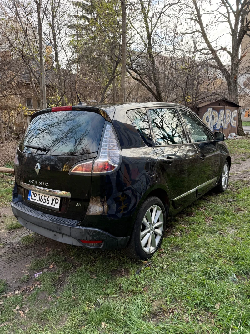 Renault Scenic 1.5 dci автоматик, снимка 5 - Автомобили и джипове - 52680233