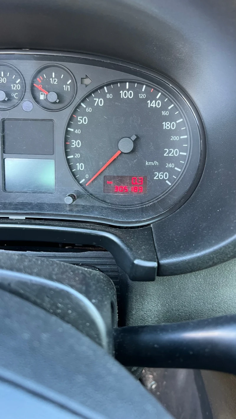 Audi A3 1.9 TDI - 131 коня Facelift, снимка 4 - Автомобили и джипове - 53153072