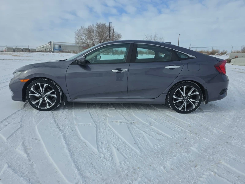 Honda Civic * * CARFAX * * АВТО КРЕДИТ * * , снимка 4 - Автомобили и джипове - 53456840