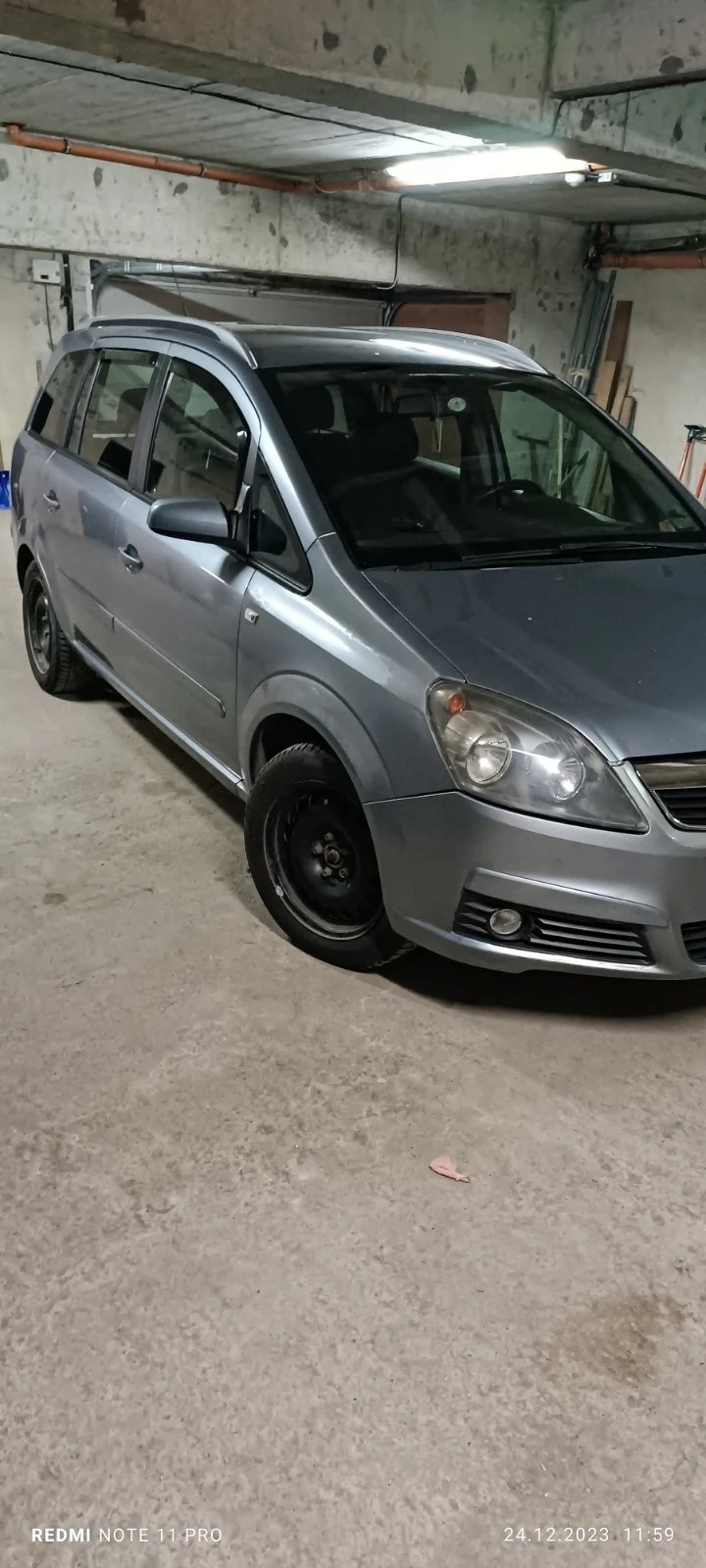 Opel Zafira 1.6 Метан + Газ, снимка 6 - Автомобили и джипове - 48637724