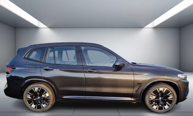 BMW iX3 = M-Sport = Shadow Line Гаранция - изображение 4
