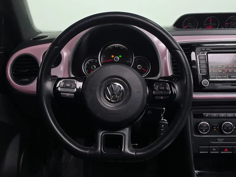 VW Beetle 2.0 TDI PREMIUM, снимка 13 - Автомобили и джипове - 55720258