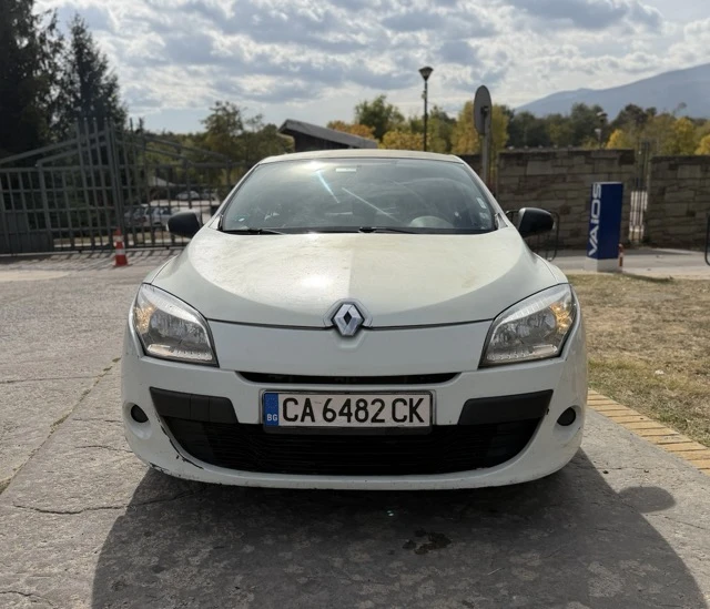 Renault Megane, снимка 2 - Автомобили и джипове - 56446401