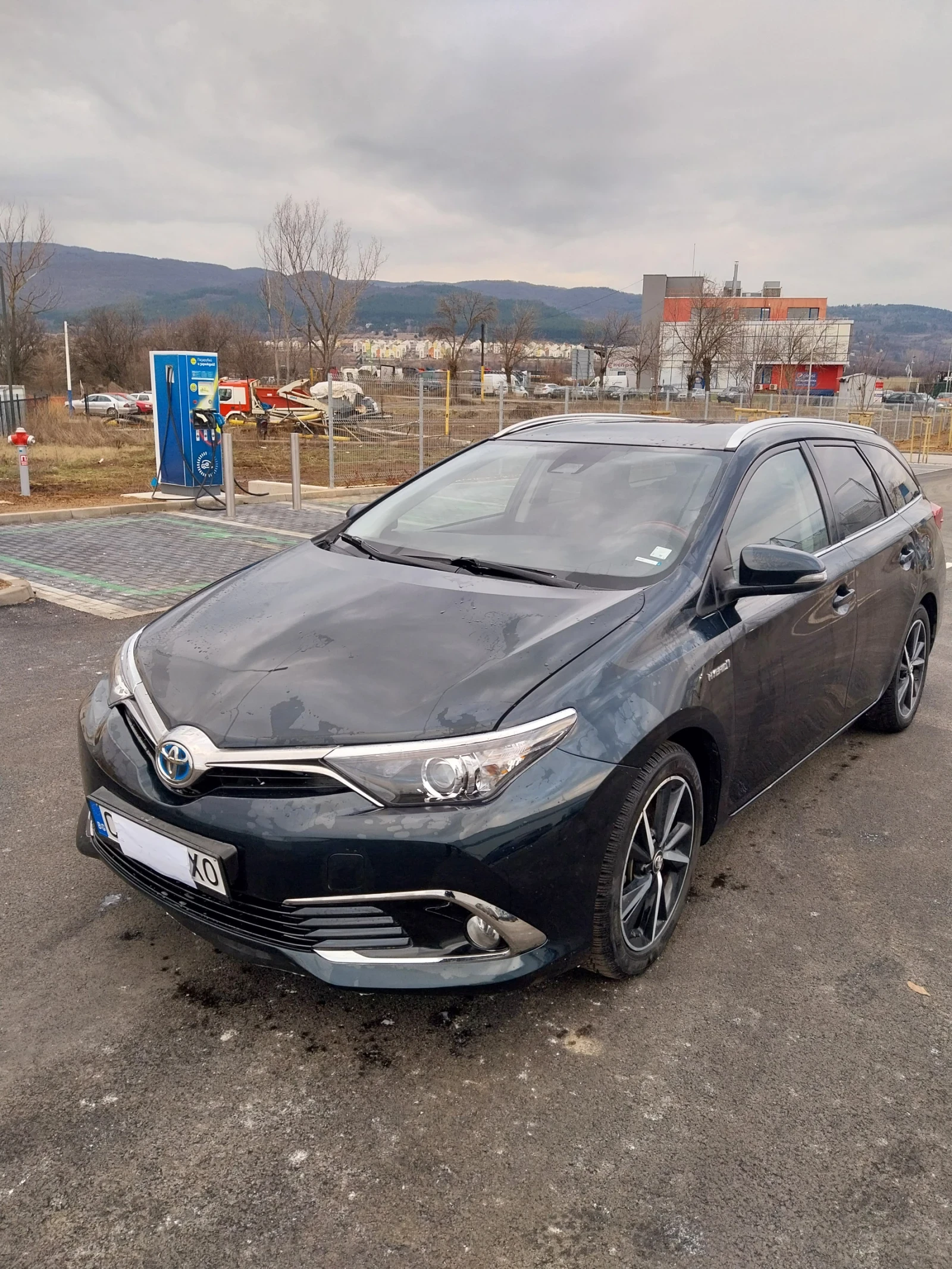 Toyota Auris 1.8 HSD Хибрид, снимка 1