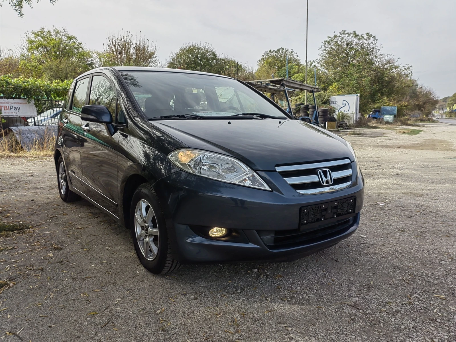 Honda Fr-v 1.7 i-vtec - изображение 4