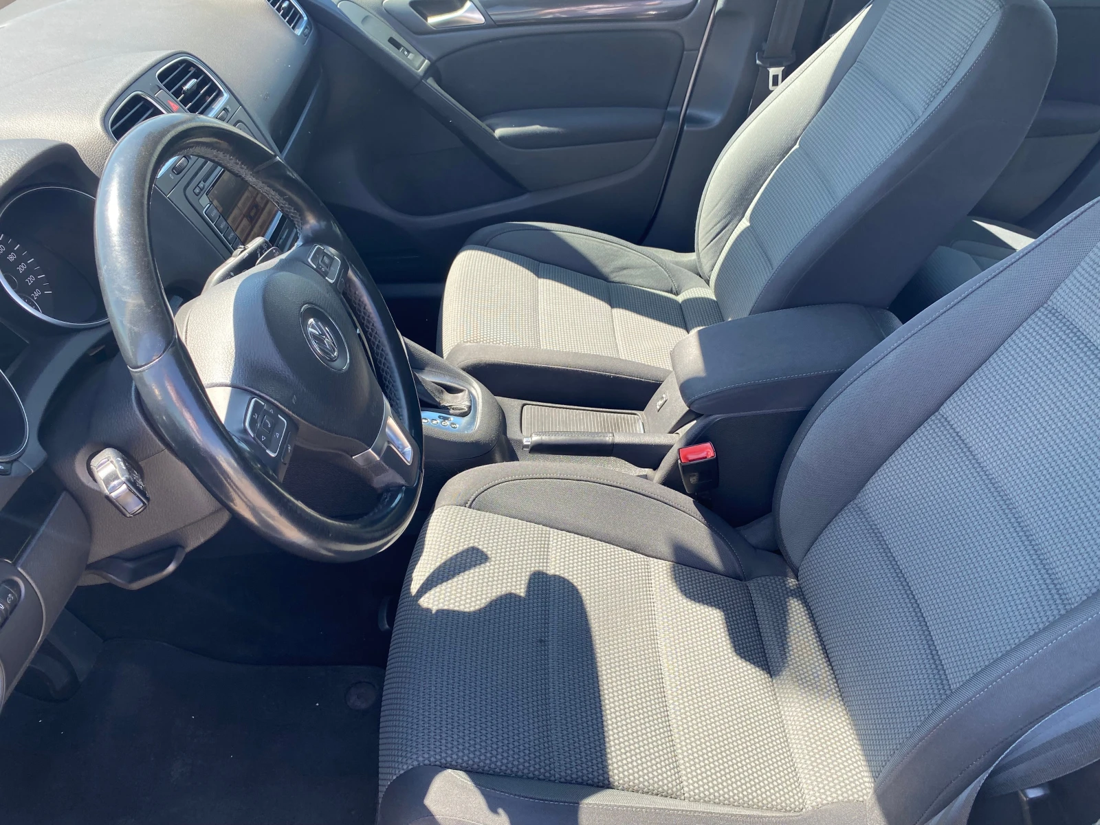 VW Golf 1.4TSI DSG* ПОДГРЕВ* XENON* NAVI* LED - изображение 10