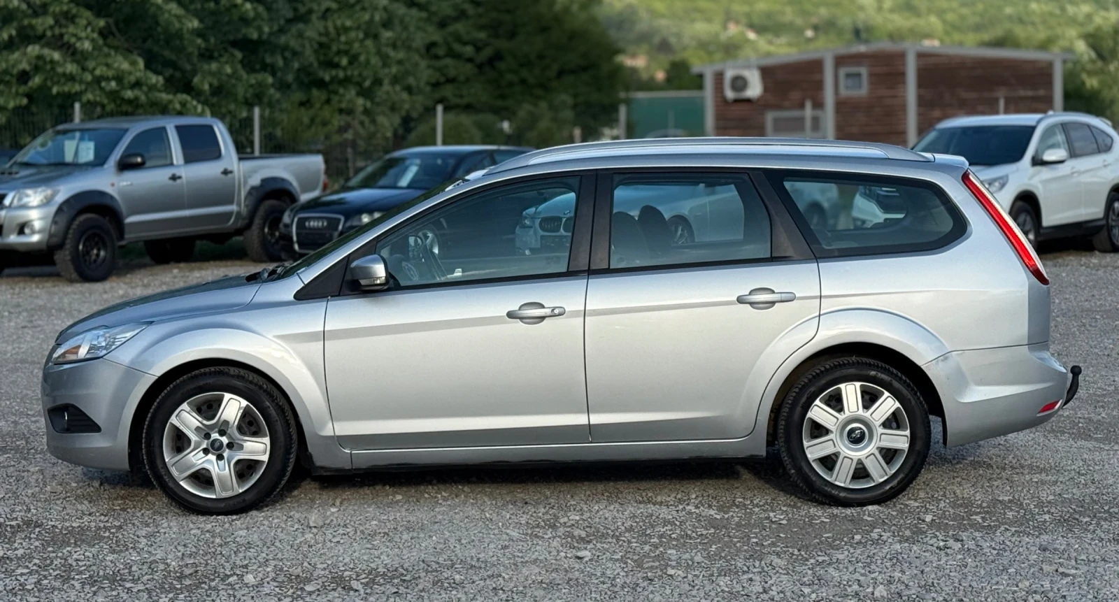 Ford Focus 1.6i 101к.с * Климатроник* * Face-Lift*  - изображение 7