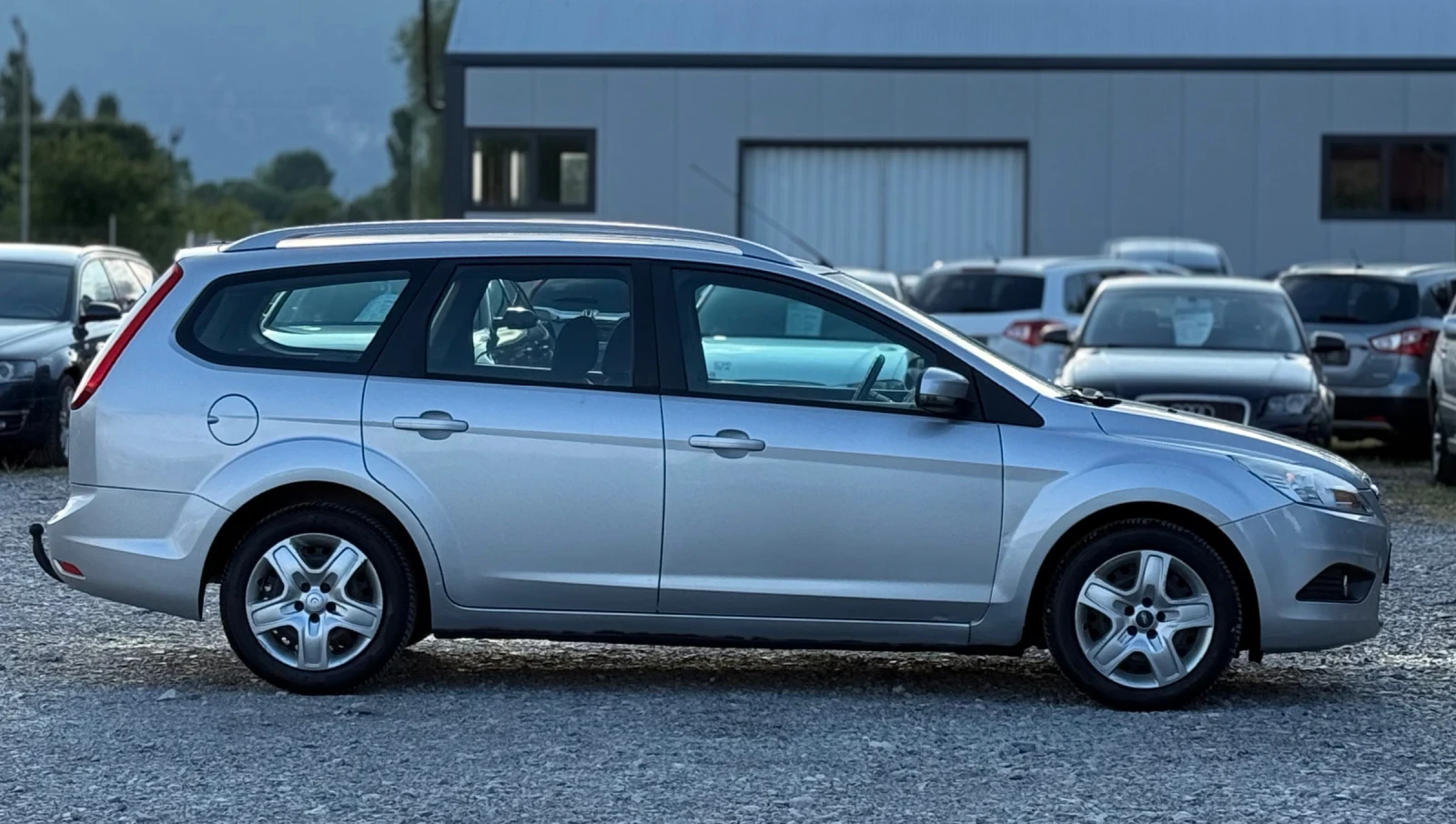 Ford Focus 1.6i 101к.с * Климатроник* * Face-Lift*  - изображение 8